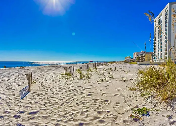 Ocean-view With Pool Access Outdoor Seating Ac & Wifi Holiday home