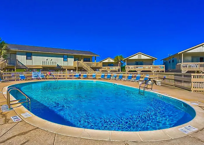 Ocean-view With Pool Access Outdoor Seating Ac & Wifi Holiday home *